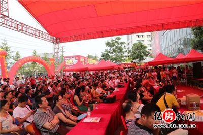 时尚万家携手武汉慈善总会持续助力慈善助学事业
